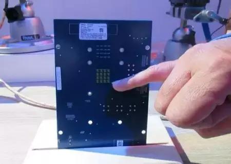 華為5G概念剛出，vivo率先展示5G原型機(jī)，網(wǎng)友：科技限制了想象！